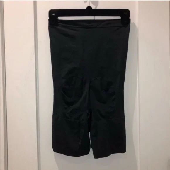 Spanx Oncore High-Waisted Shaping Short - Picture 5 of 5